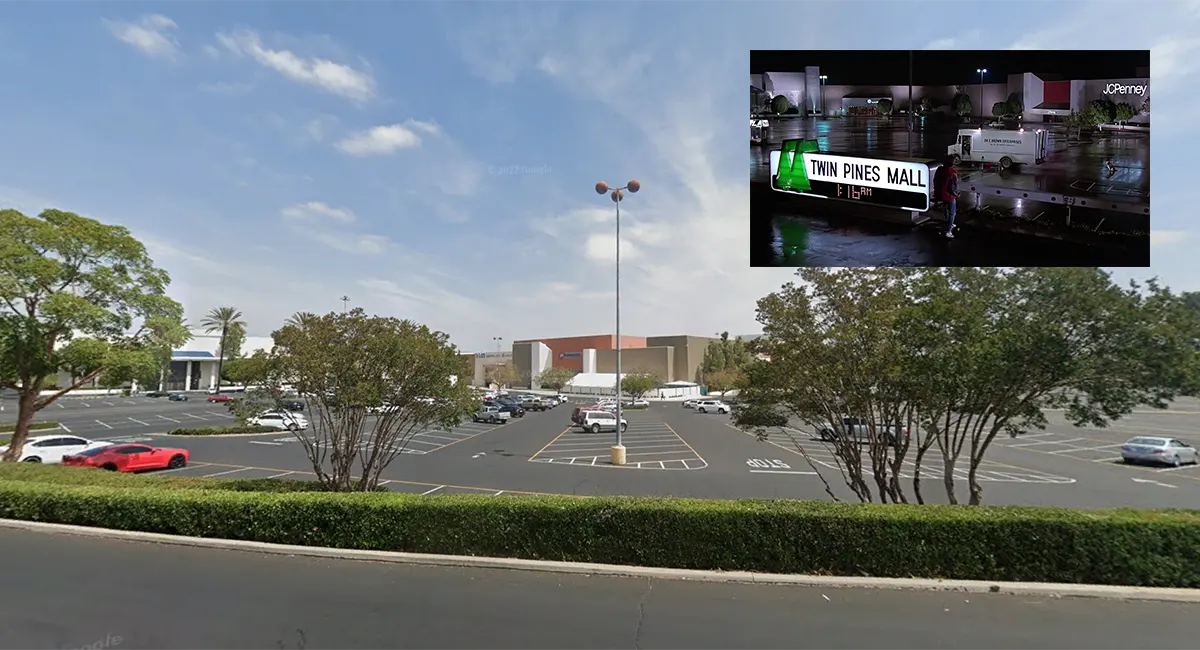 Торговый центр «Две Сосны» (Twin Pines Mall), место где снимали фильм «Назад в будущее»

